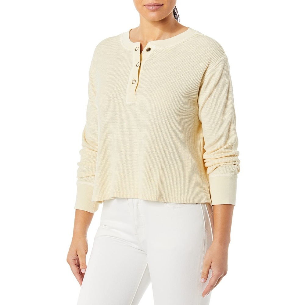Monrow | Oversized Waffle Knit Cropped Henley w/ Snap Buttons - Cream